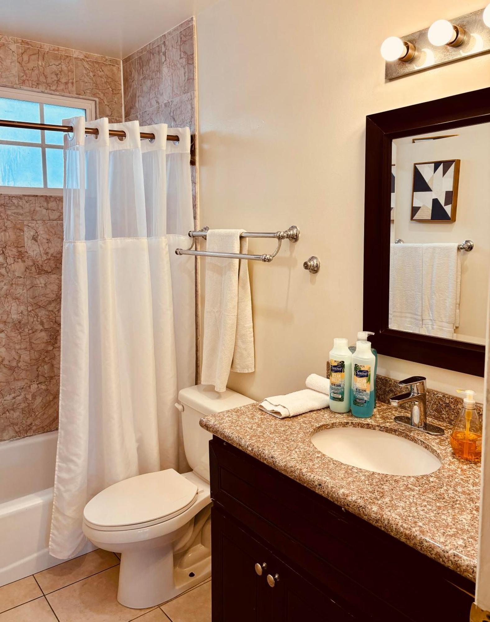 Centrally Located 2 Bed Ucla Apartment Los Angeles Buitenkant foto